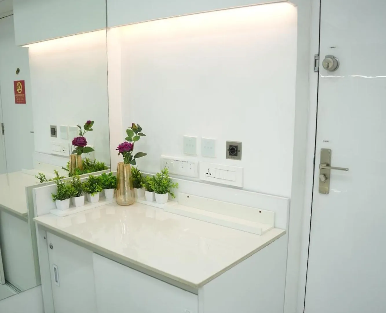 Lemodcasa Pearl House, Smart Luxurious Comfort Gurgaon Indien